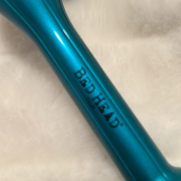 🩵🩵BED HEAD TIGI BUBBLE CURLS🩵🩵 - Picture 3 of 8